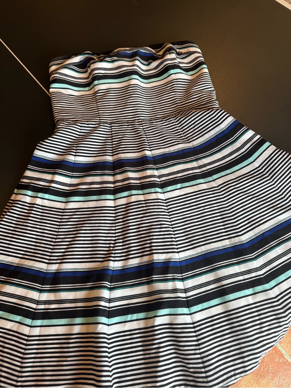 White House Black Market Show
Your Stripes Dress Size 12